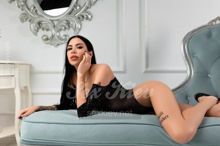 Проститутка Киева Яна, эта инди брюнетка - большое фото