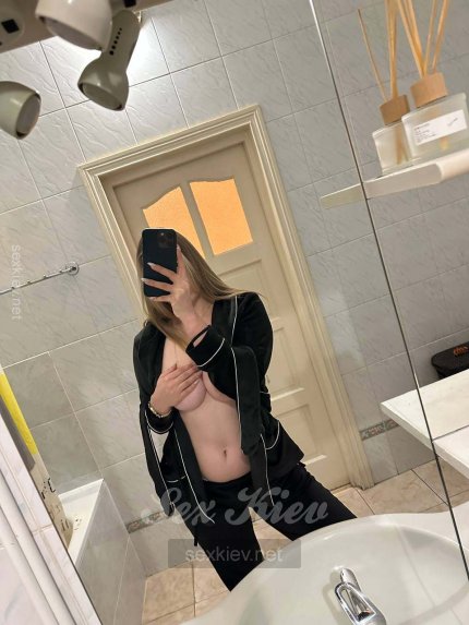 Проститутка Киева Николь, заказать за 3500 грн час - большое фото