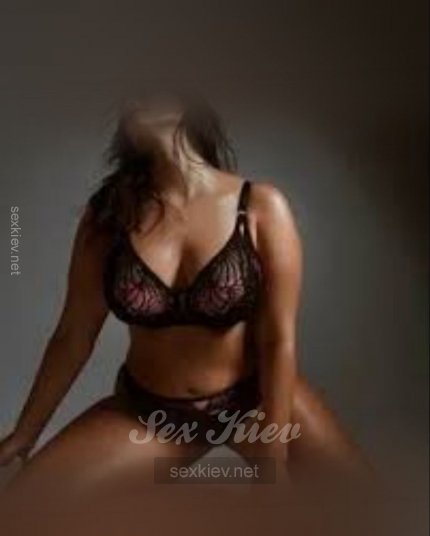 Проститутка Киева Criss, с 3 размером груди - большое фото