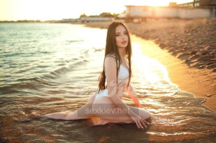 Проститутка Киева Аня, ей 20 лет - большое фото