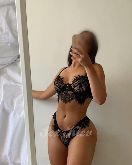 Проститутка Киева Адриана
, заказать за 4100 грн за час - большое фото