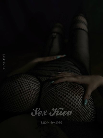 Проститутка Киева Каринка, индивидуалка принимает у метро Политехнический институт - большое фото