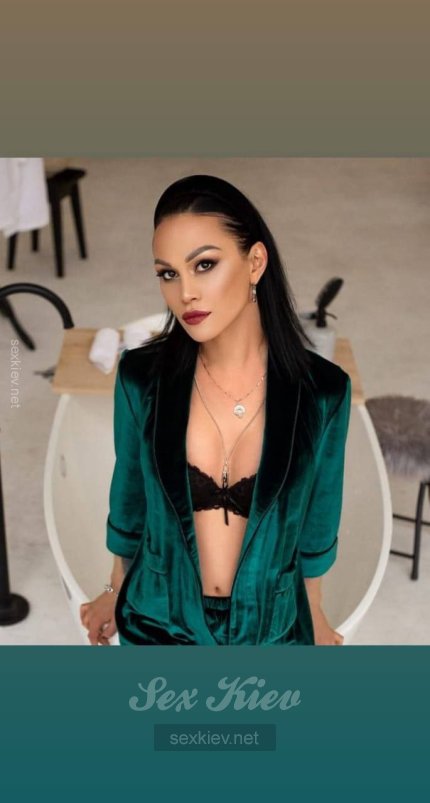 Проститутка Киева Транссексуалка , живет на улице Героев днепра - большое фото