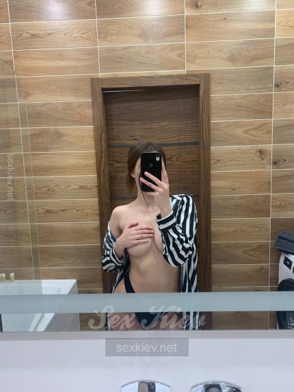 Проститутка Киева Эва, работает на улице Героев Днепра - большое фото