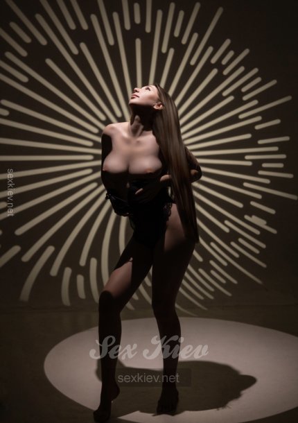 Проститутка Киева Мелисса , с 3 размером груди - большое фото