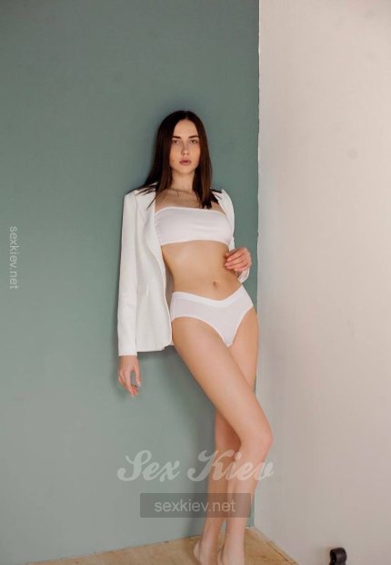 Проститутка Киева Марина, с 1 размером сисек - большое фото
