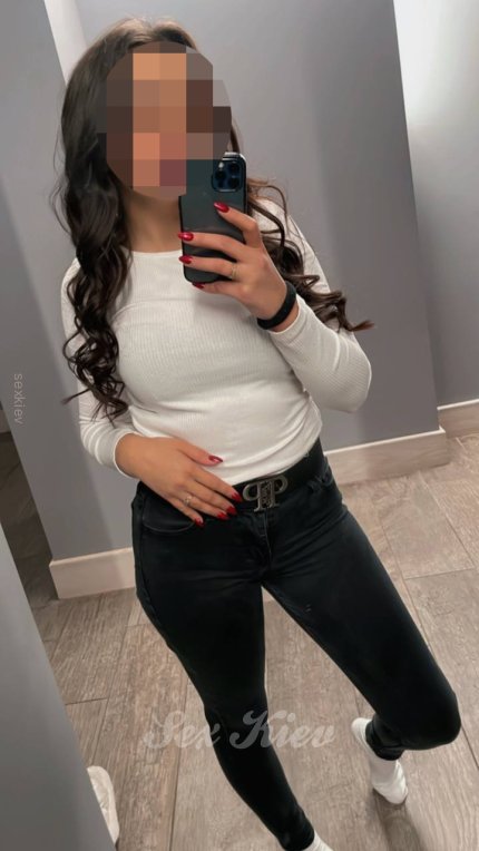 Проститутка Киева Оля, индивидуалка принимает у метро Лыбедская - большое фото