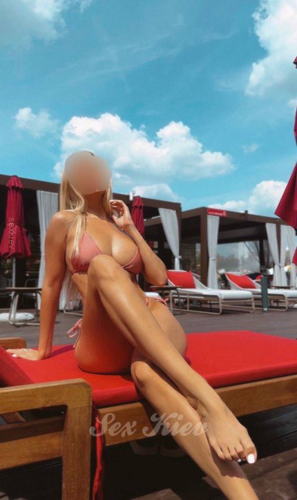 Проститутка Киева Сандра, с 4 размером сисек - большое фото