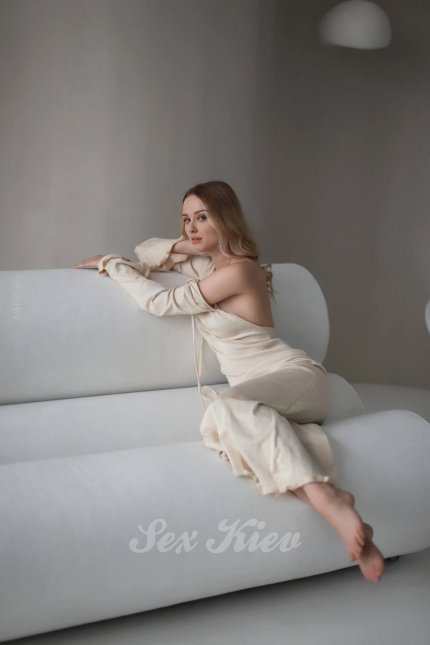 Проститутка Киева Юлия , интим услуга