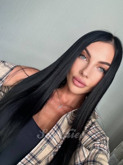 Проститутка Киева Любовь, индивидуалка работает у метро Театральная - большое фото