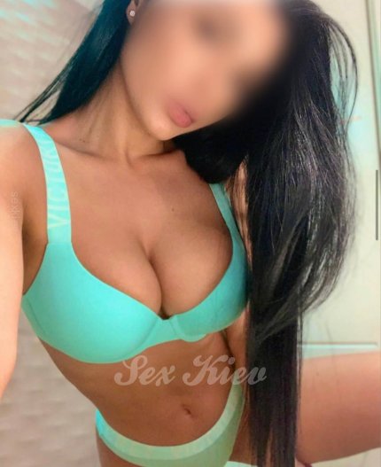 Проститутка Киева Ника, с 3 размером груди - большое фото