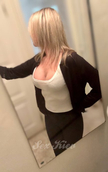 Проститутка Киева Александра , индивидуалка принимает у метро Левобережная - большое фото