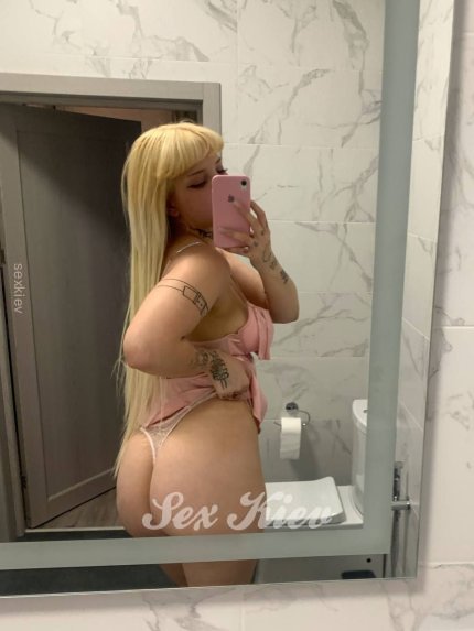 Проститутка Киева Настенька, интим услуга 