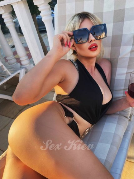 Проститутка Киева Магдалена, индивидуалка работает у метро Площадь Украинских Героев(Льва Толстого) - большое фото