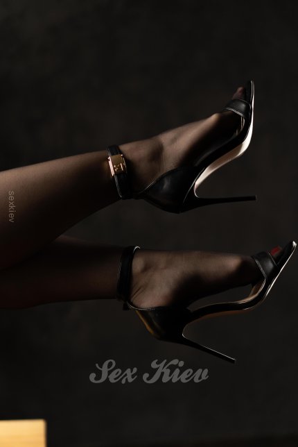 Проститутка Киева Даша, с 2 размером груди - большое фото