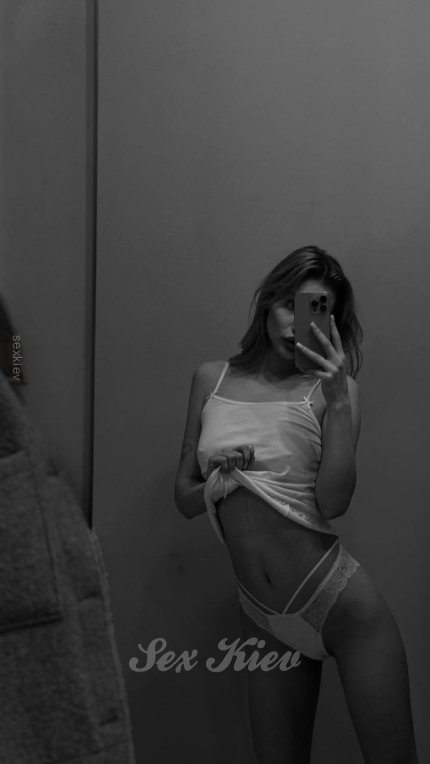 Проститутка Киева Тина, индивидуалка работает у метро Демеевская - большое фото