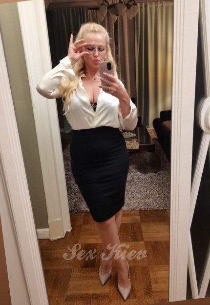 Проститутка Киева ЛЮБОВ
, интим услуга 