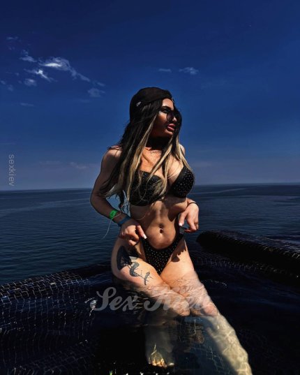 Проститутка Киева Ємма
, вызвать за 8000 грн в час - большое фото