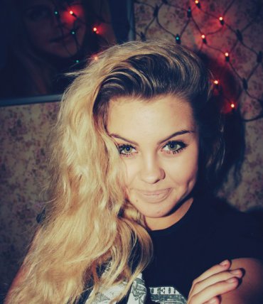 Проститутка Киева ОТСОСУ____за___300, с 2 размером сисек - большое фото