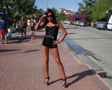 Проститутка Киева Камилла, индивидуалка принимает у метро Лыбедская - большое фото